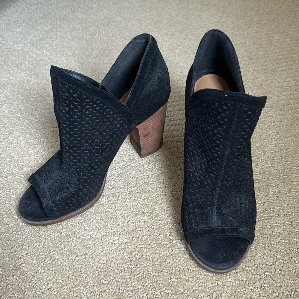 Lucky Brand black booties
